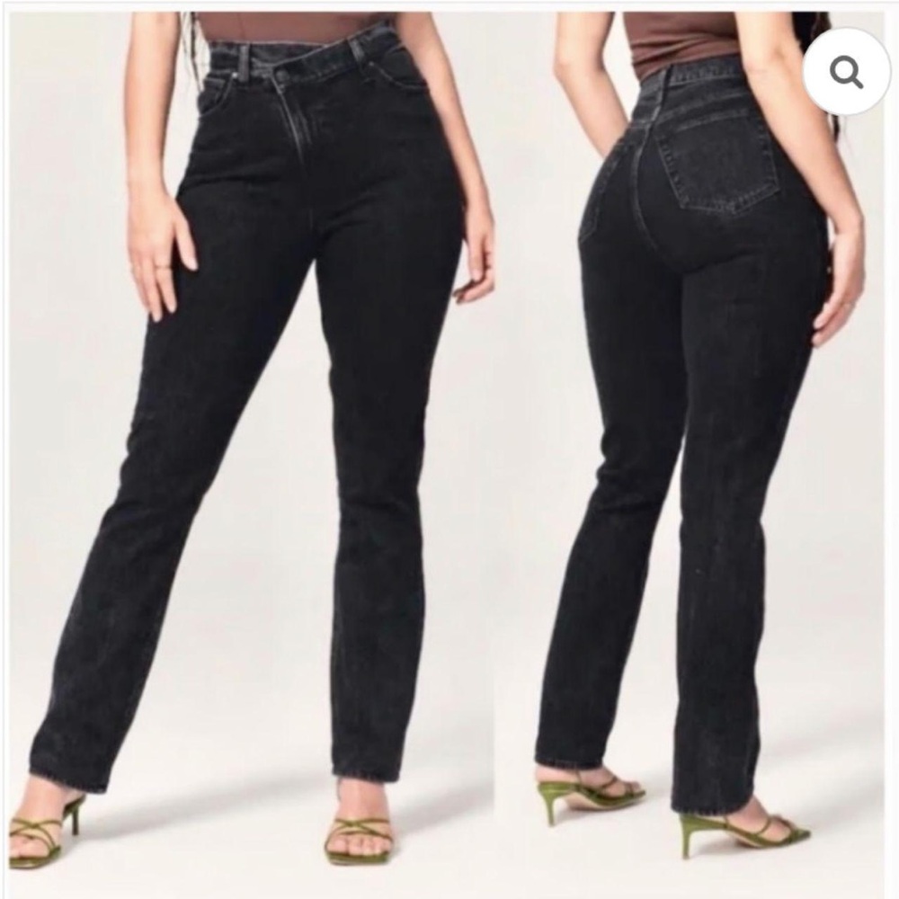 Abercrombie & Fitch Women's 90s Slim Straight Ultra High Rise Jeans